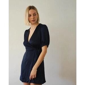 NWOT Aritzia Wilfred Free Lune classy navy blue satin puff sleeve wrap dress XXS